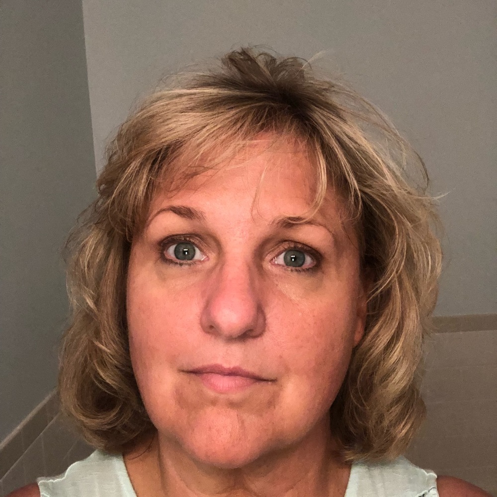 Meet your Posher, Kelly